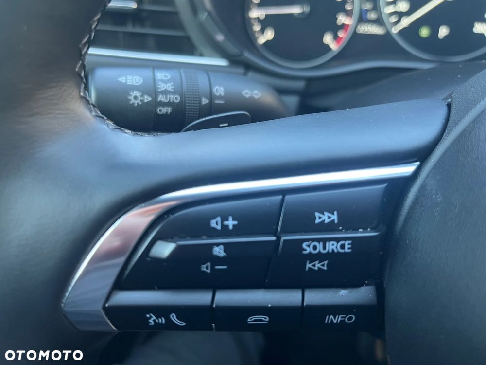 Mazda 3 2.0 mHEV Exclusive-Line - 21