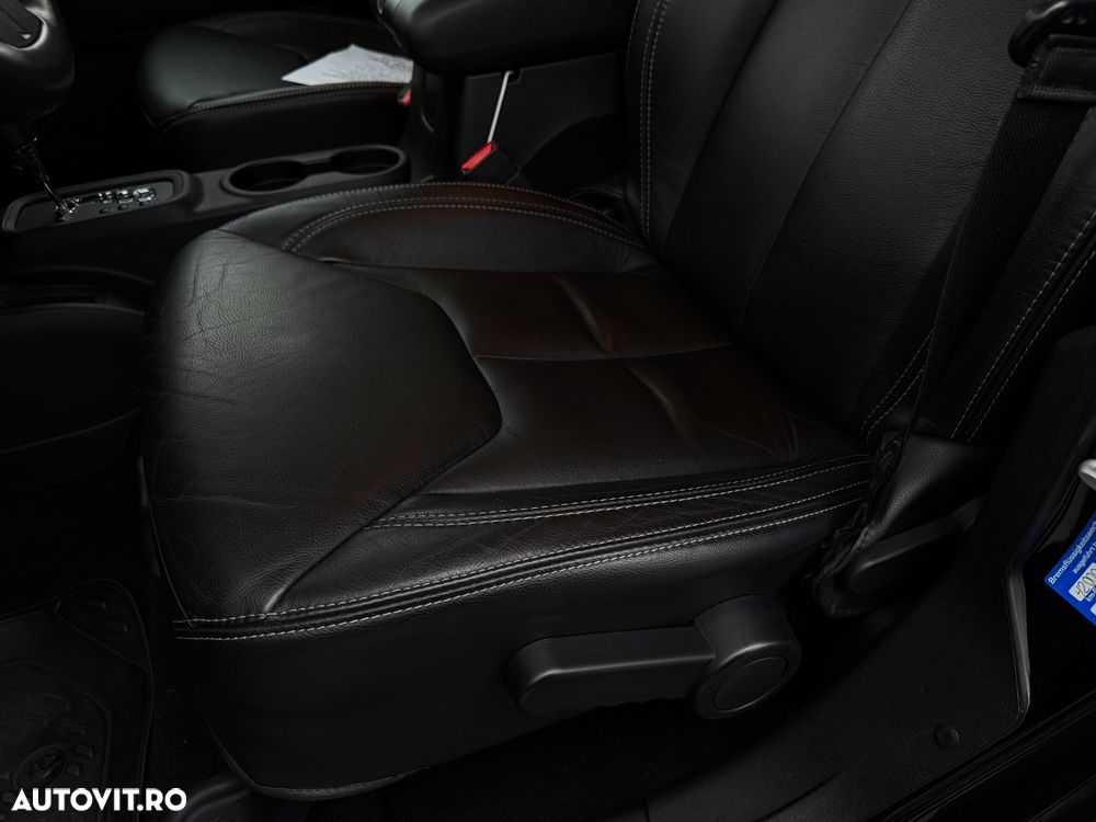 Jeep Wrangler Unlimited Hard-Top 2.8 CRD DPF Automatik Sahara - 31