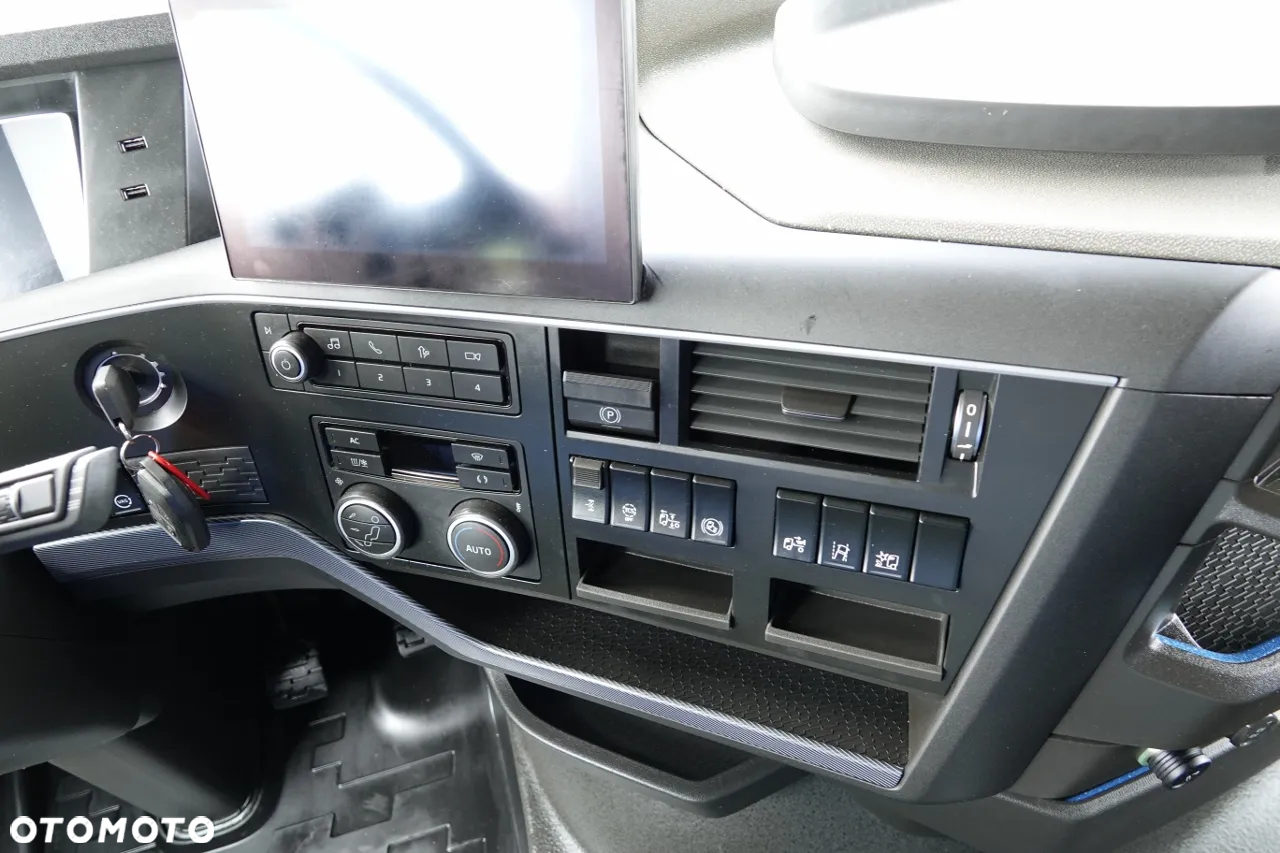Volvo FH 500  / KLIMA POSTOJOWA / I-SAVE / SPROWADZONY /  PO ZŁOTYM KONTRAKCIE SERWISOWYM - 29