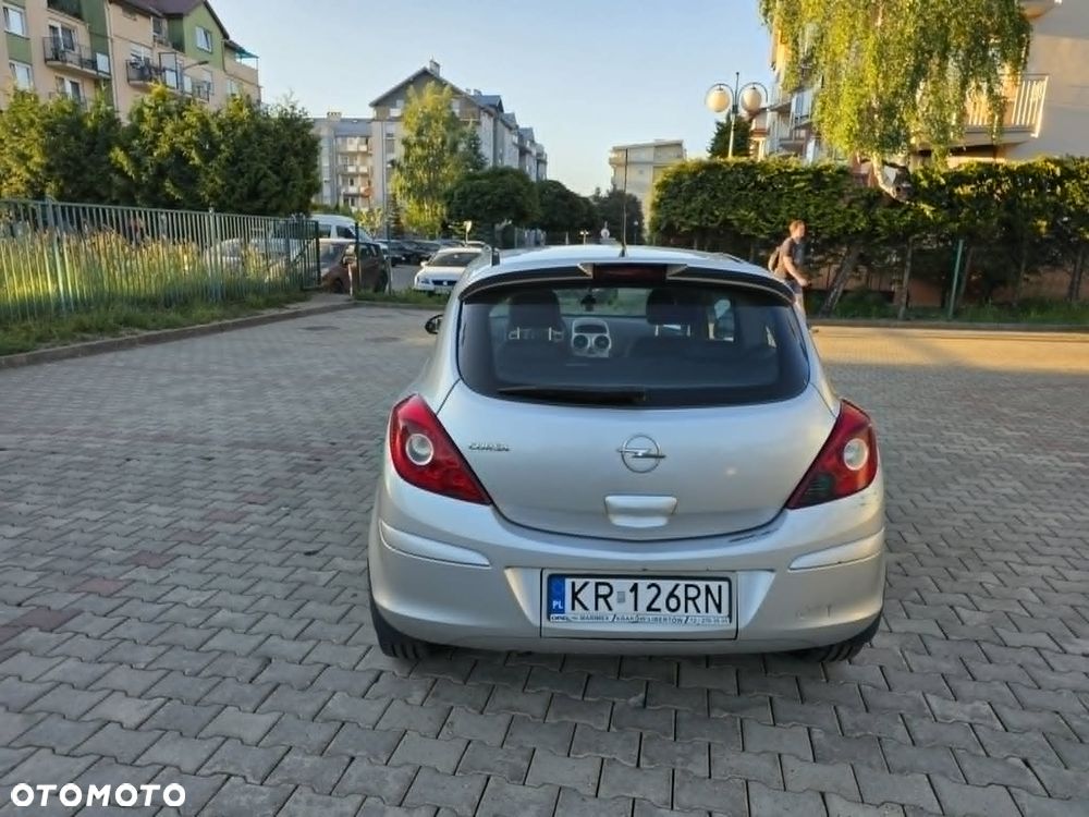 Opel Corsa - 4