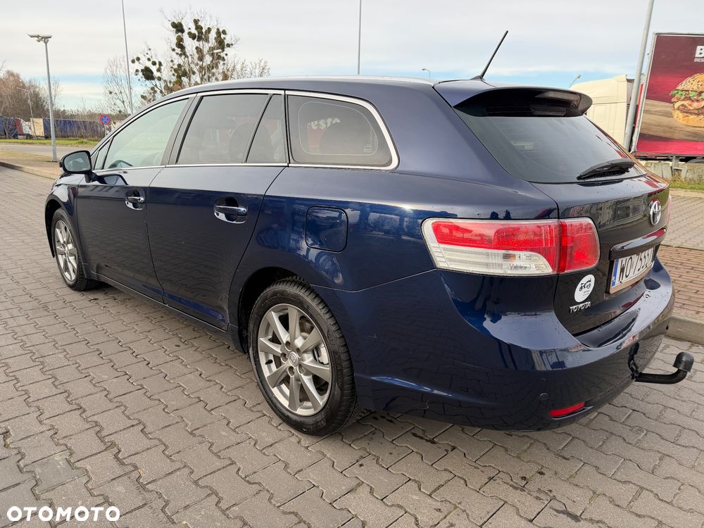 Toyota Avensis 2.0 D-4D Edition - 2