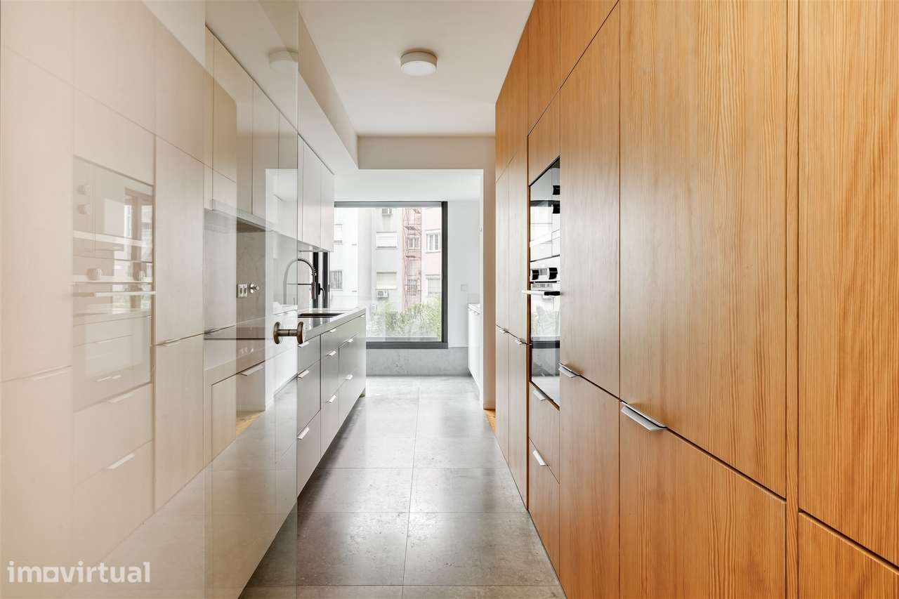 Apartamento T3, para arrendar nas Avenidas Novas,  Lisboa - Grande imagem: 3/43
