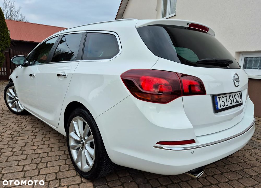 Opel Astra 2.0 CDTI DPF Innovation - 12