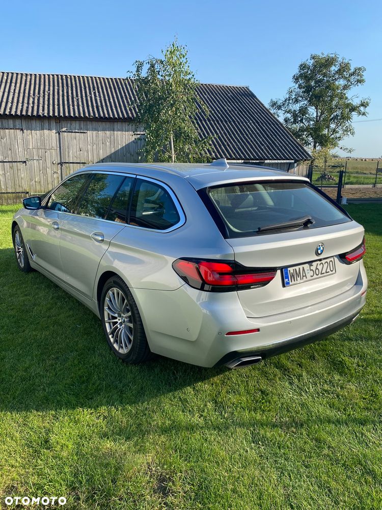 BMW Seria 5 530d Touring Luxury Line - 3