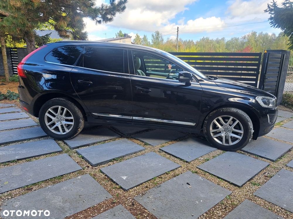 Volvo Xc 60 2017 photo 2