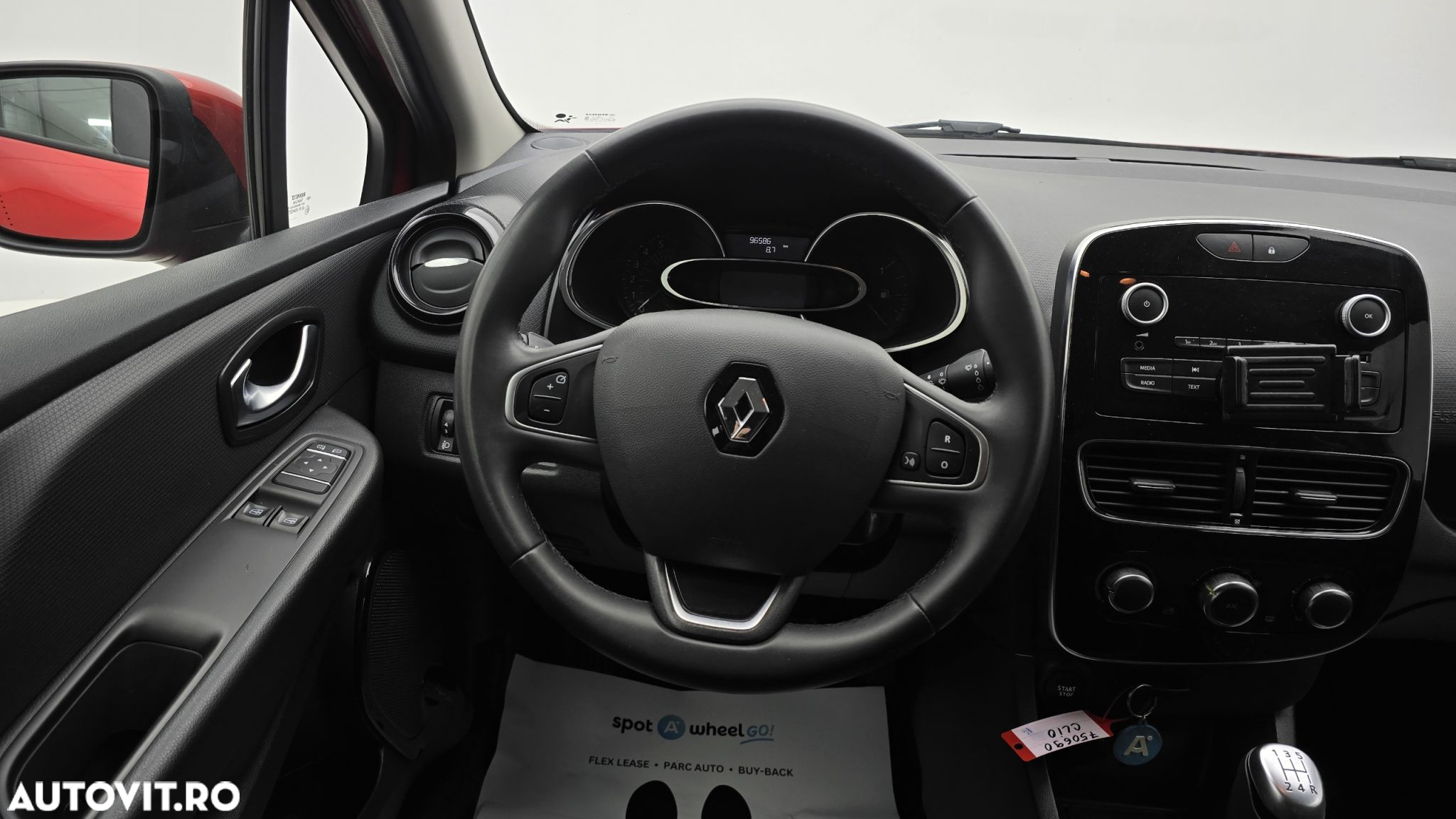 Renault Clio - 15