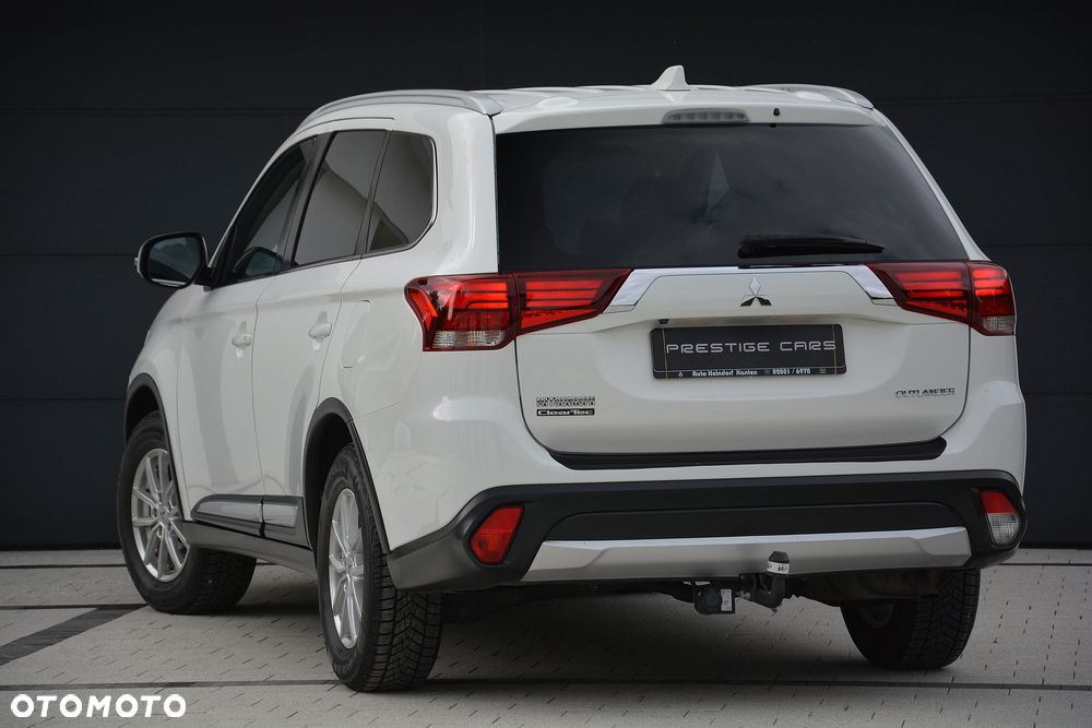 Mitsubishi Outlander - 6