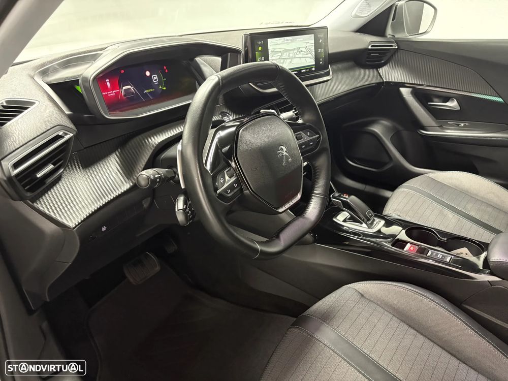 Peugeot 2008 PureTech 130 EAT8 Allure - 6