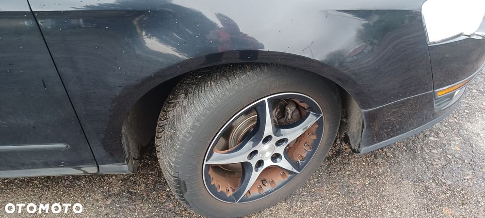 Volkswagen Passat 1.9 TDI Highline - 21