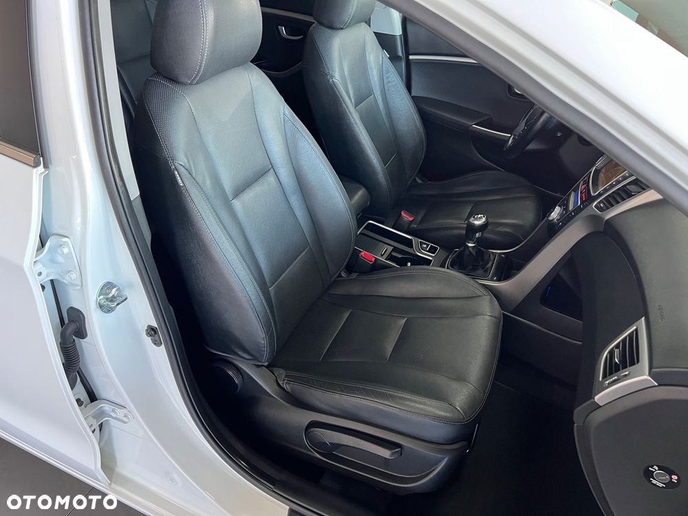 Hyundai i30 - 37