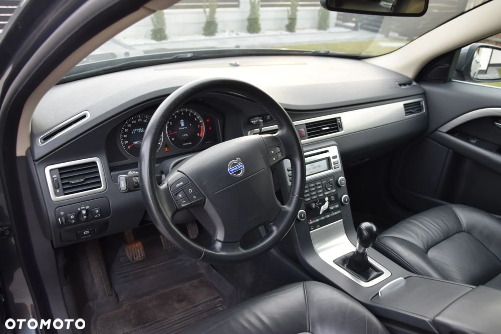 Volvo V70 2.5T Summum - 22