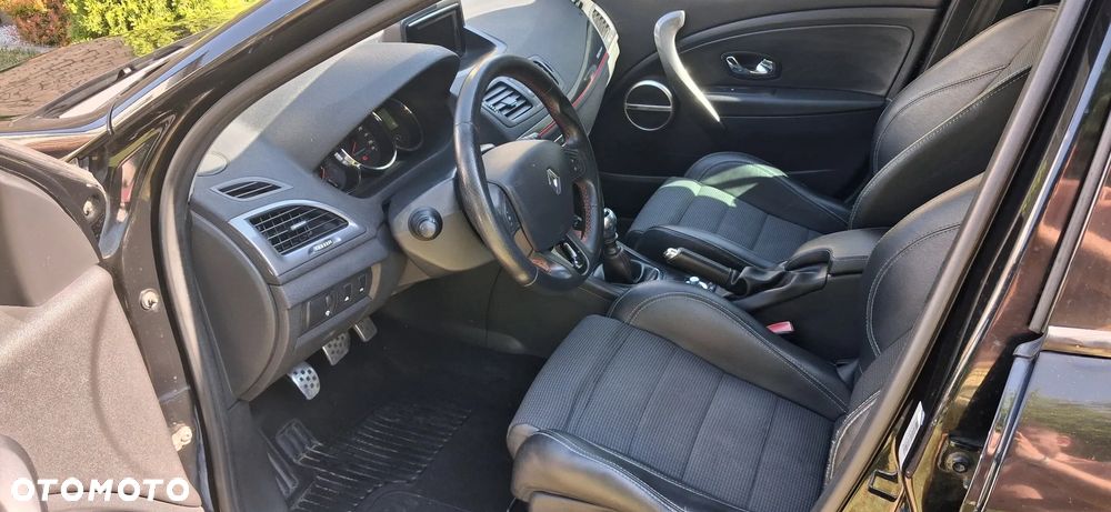 Renault Megane GT 220 - 10