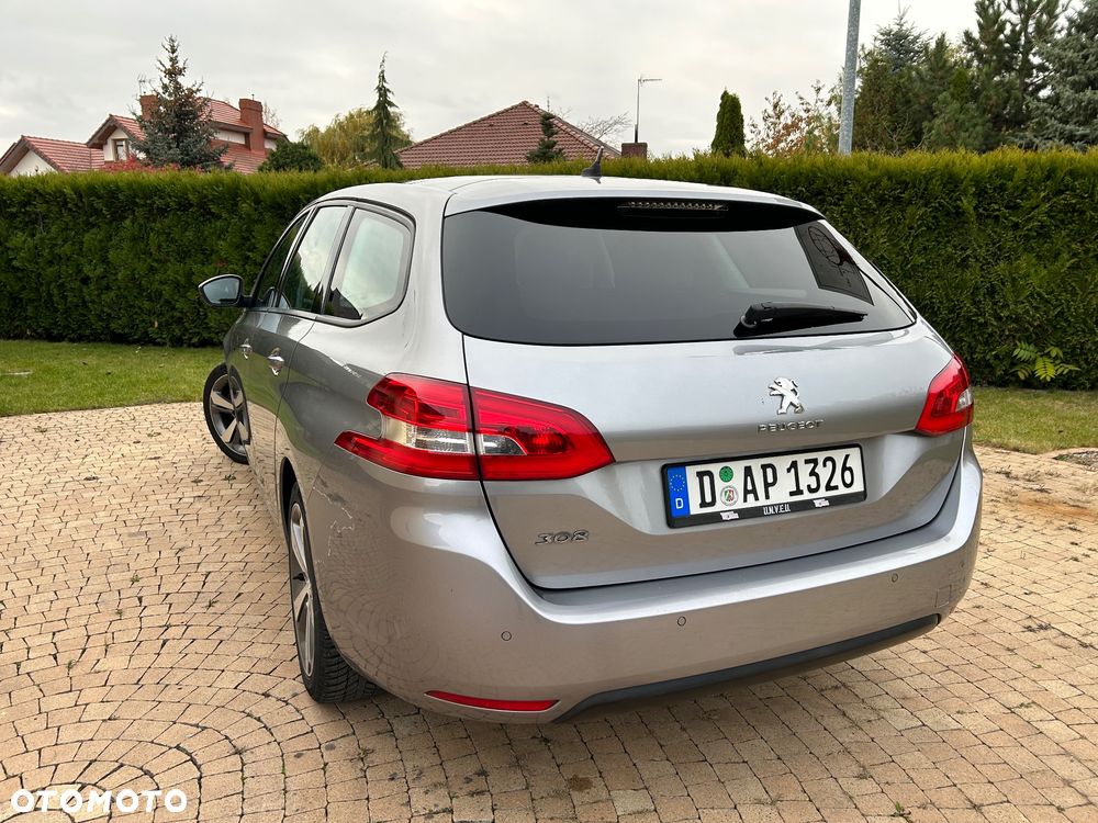 Peugeot 308 BlueHDi 150 Automatik Stop & Start Allure - 40