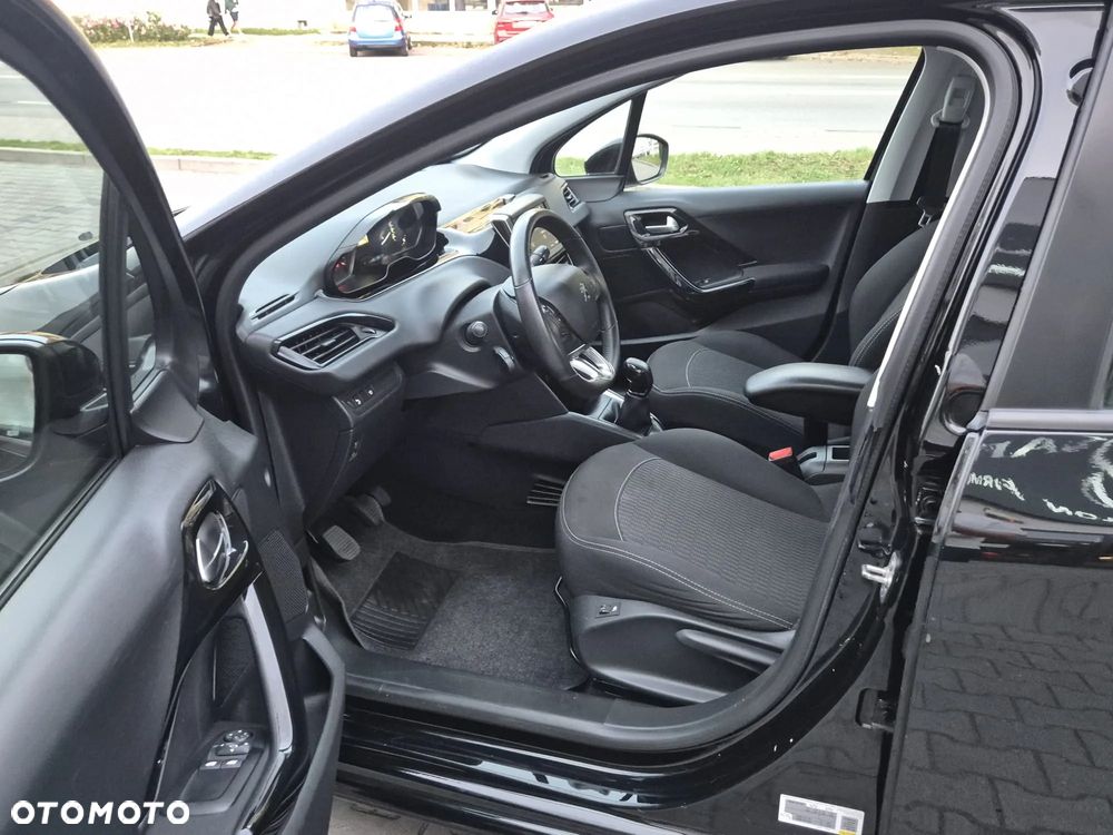 Peugeot 208 PureTech 82 Start & Stop Allure - 30