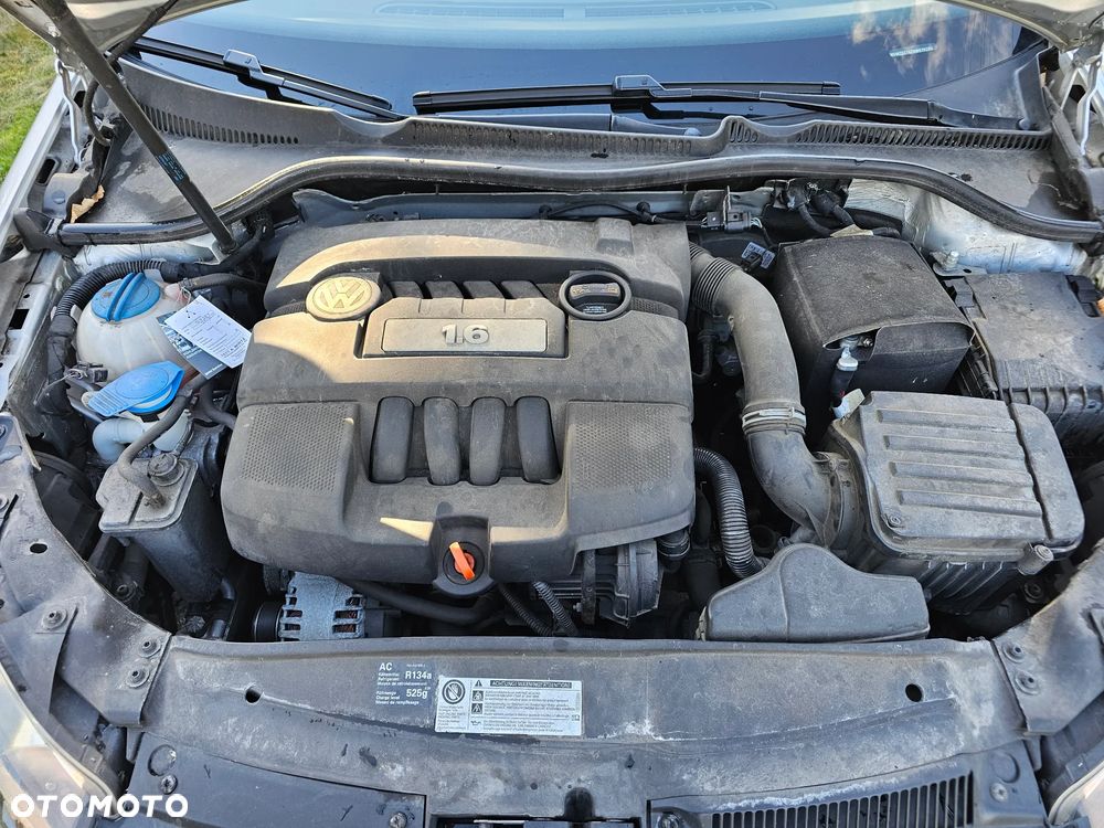 Volkswagen Golf - 38