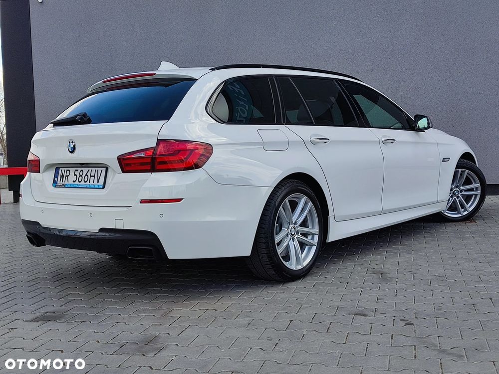 BMW Seria 5 M550d xDrive Sport-Aut - 13