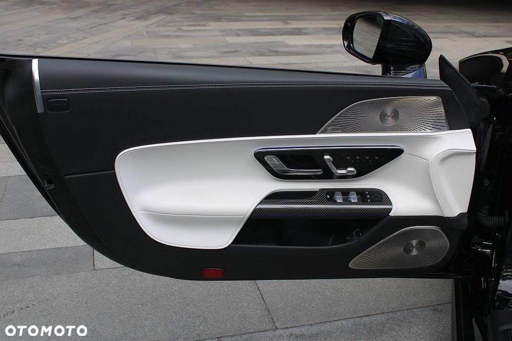 Mercedes-Benz SL AMG 63 4-Matic+ - 14