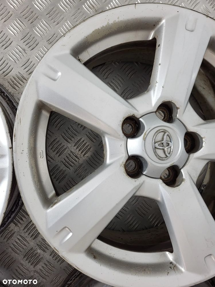 Toyota Rav4 III Felgi Aluminiowe 17 - 10