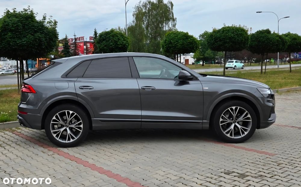 Audi Q8 - 7