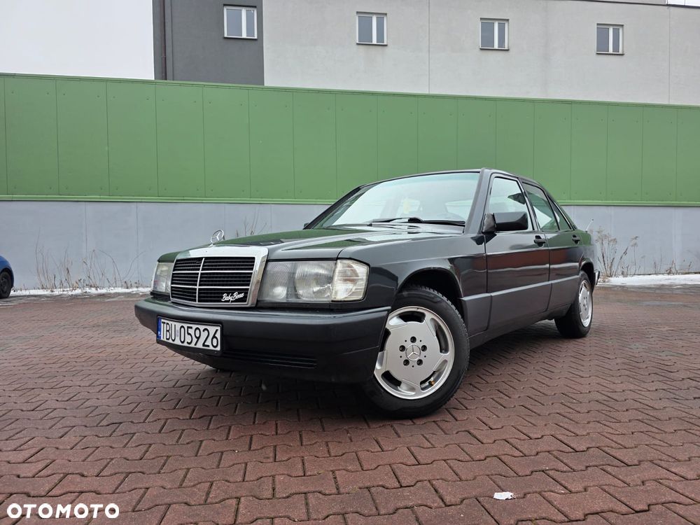 Mercedes-Benz W201 (190) - 1