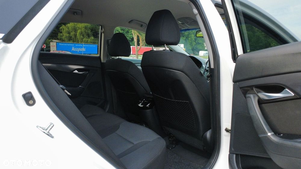Hyundai i40 1.6 GDI Style - 9