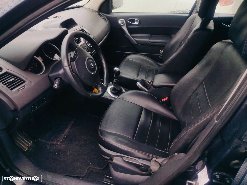 Renault Mégane 1.5 dCi Confort - 11