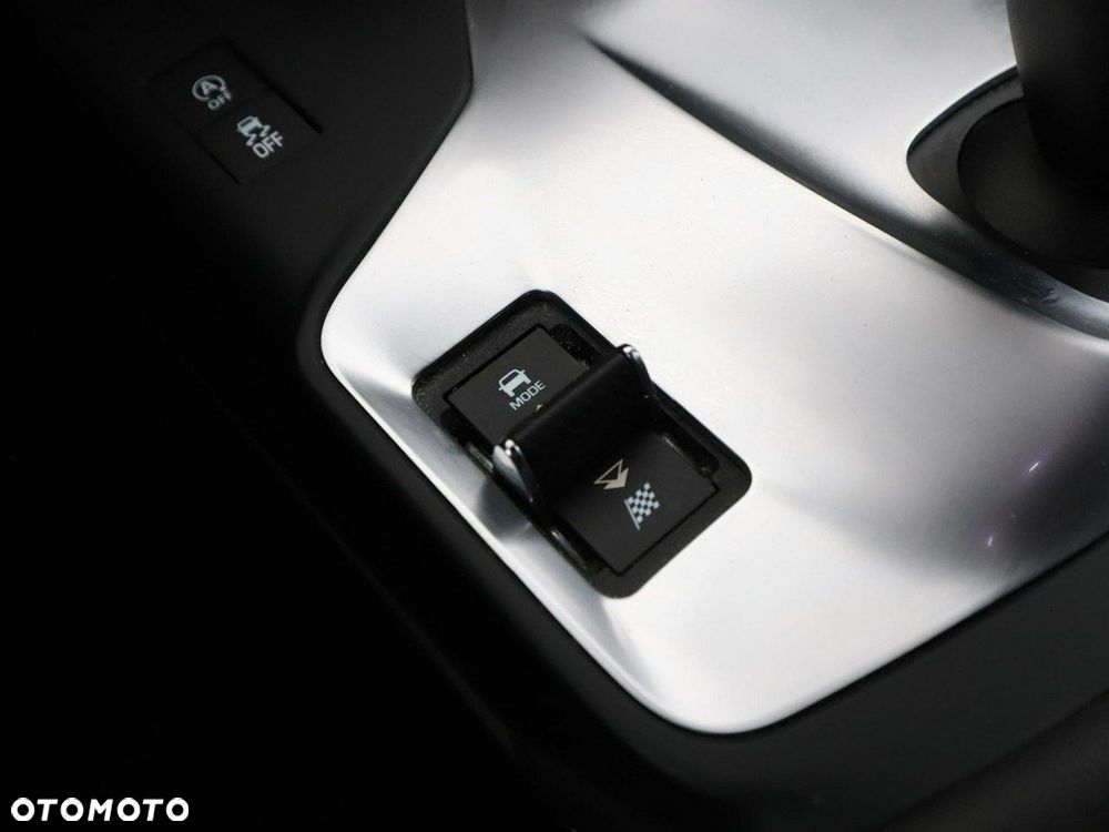 Jaguar E-Pace P200 AWD R-Dynamic S - 29