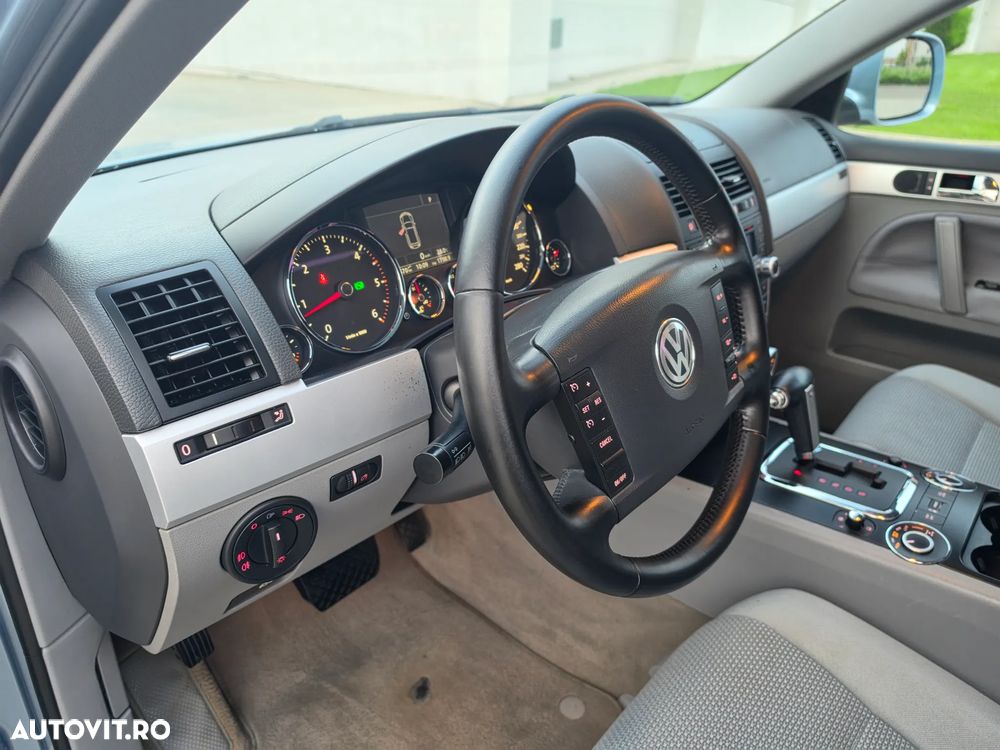 Volkswagen Touareg - 21