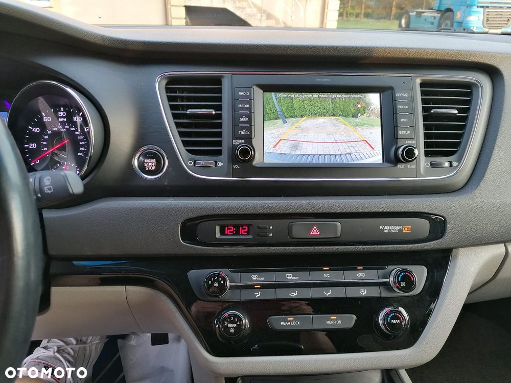 Kia Sedona 3.8 V6 EX - 26