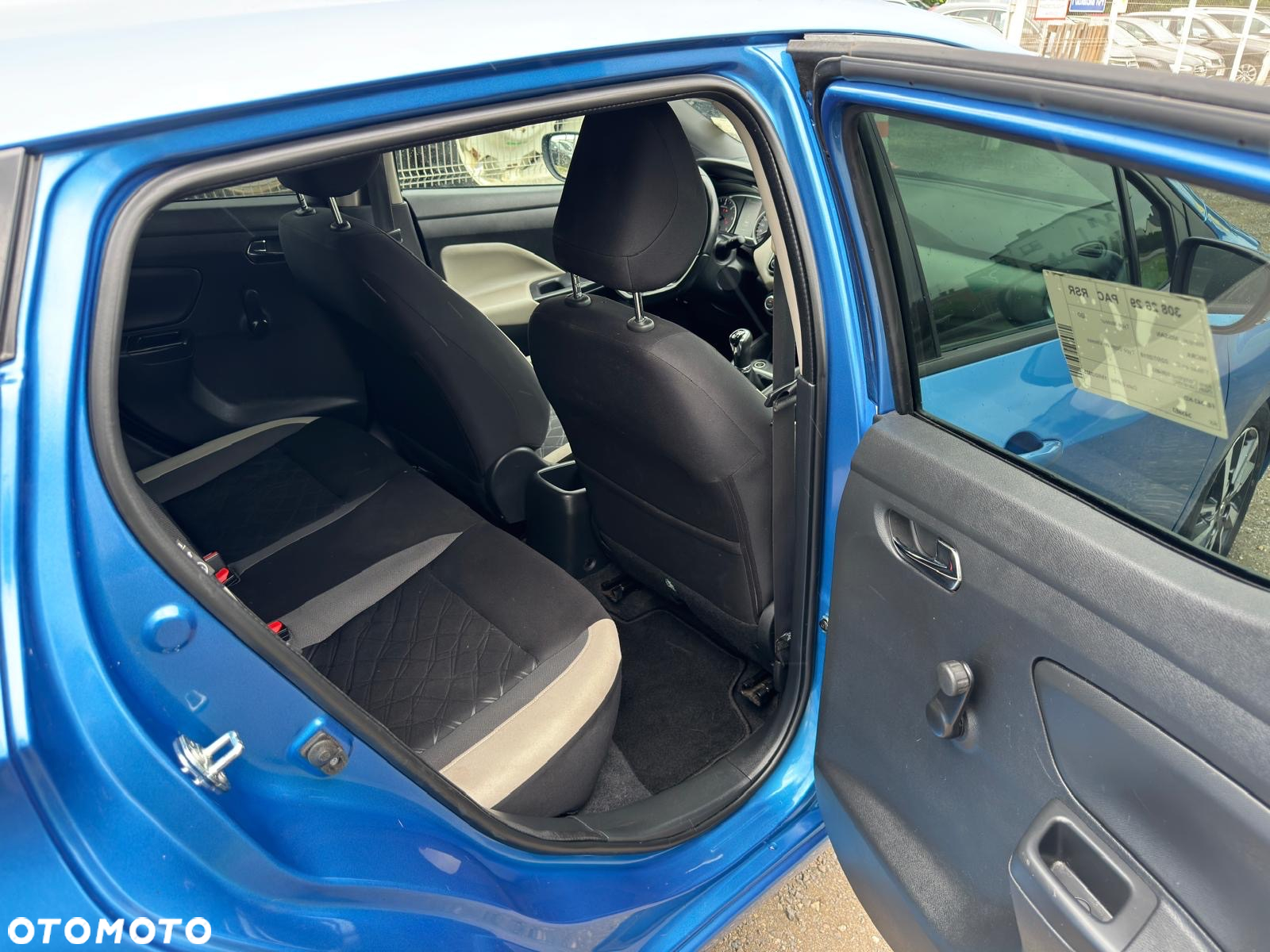 Nissan Micra 1.5 dCi Visia Plus - 10