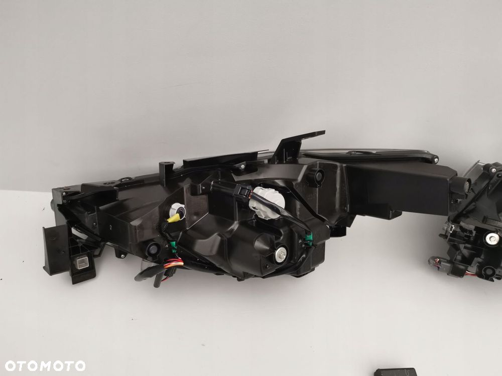 MAZDA CX5 II 17- LAMPA PRZOD LEWA PRAWA IGŁA KOMPLET EUROPA ADB 10PIN - 13