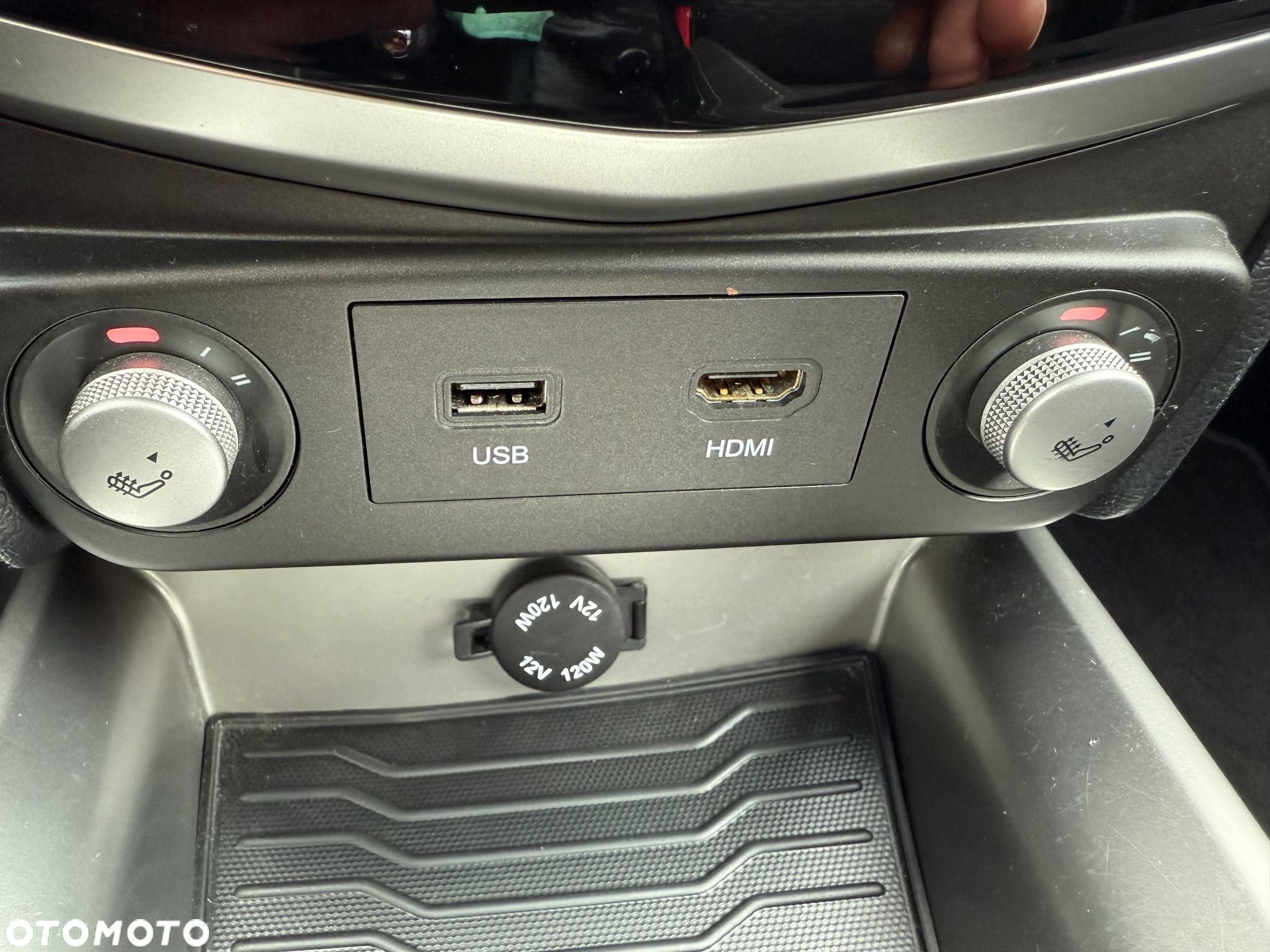 SsangYong/KGM Tivoli 1.6 D Crystal Base - 13