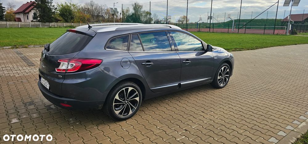 Renault Megane ENERGY TCe 130 EDC BOSE EDITION - 4