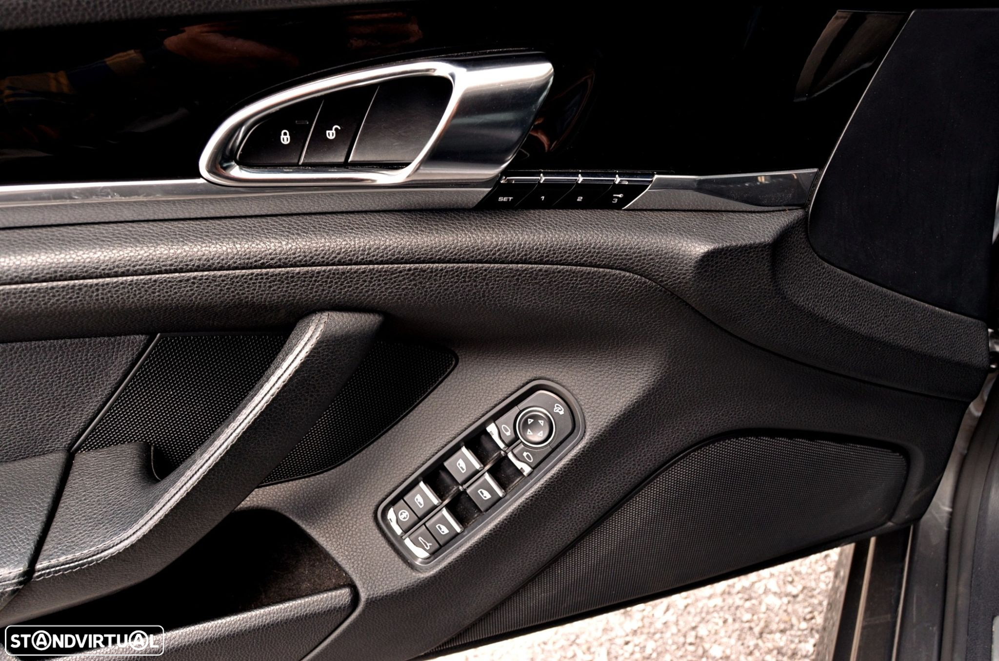 Porsche Panamera Platinum Edition - 11