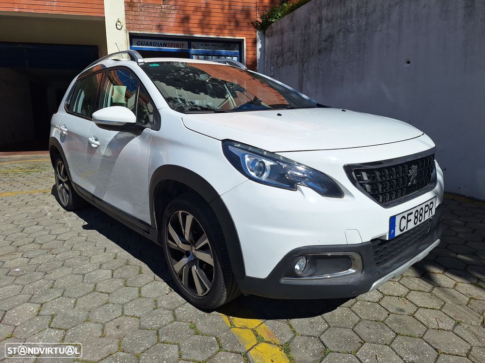 Peugeot 2008 1.2 PureTech Allure - 1
