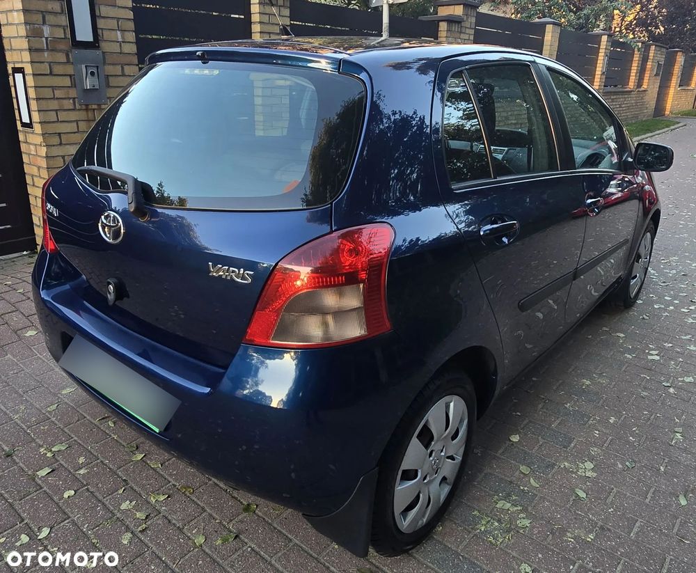 Toyota Yaris 1.3 Sol - 3