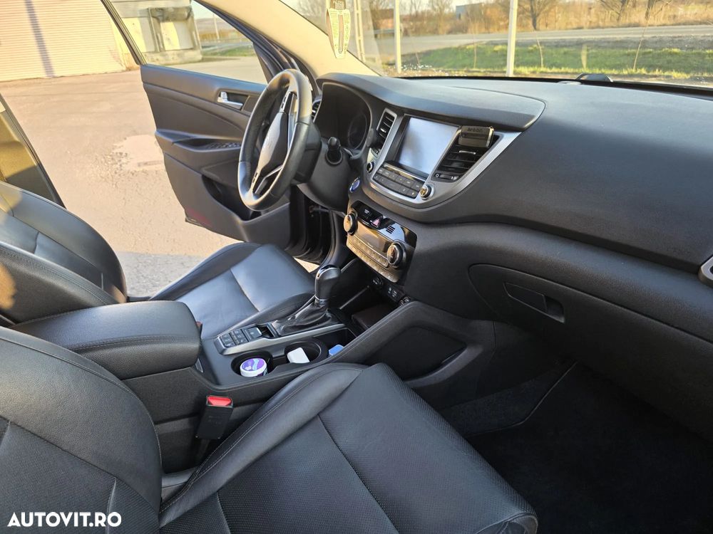 Hyundai Tucson 2.0 CRDI 4WD Automatik Style - 7