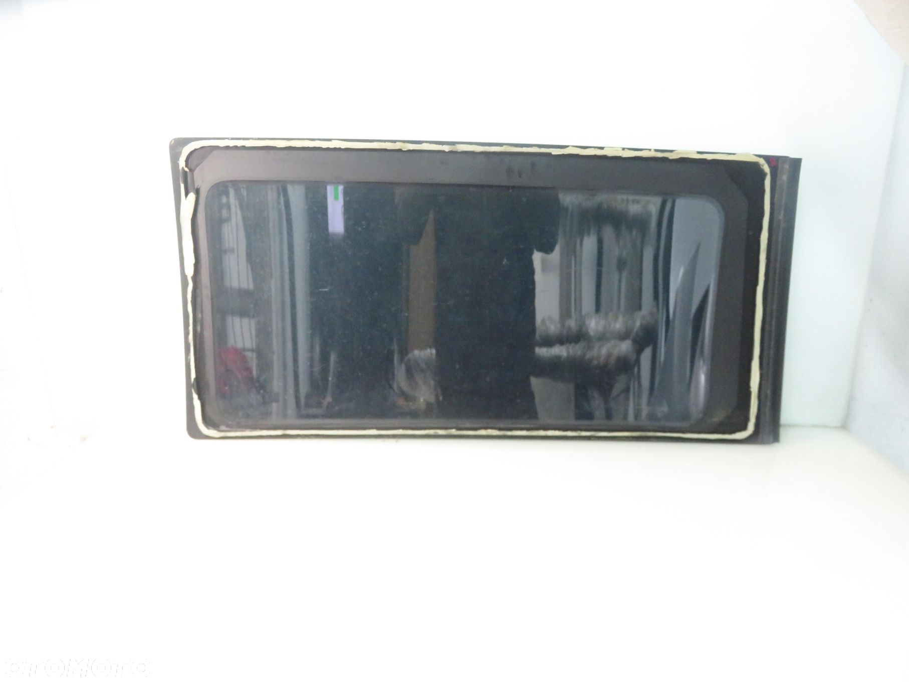 SZYBA DRZWI PRZESUWNYCH PRAWA MERCEDES VITO W639 - 3