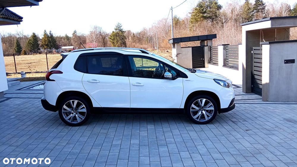 Peugeot 2008 1.2 Pure Tech Style - 13