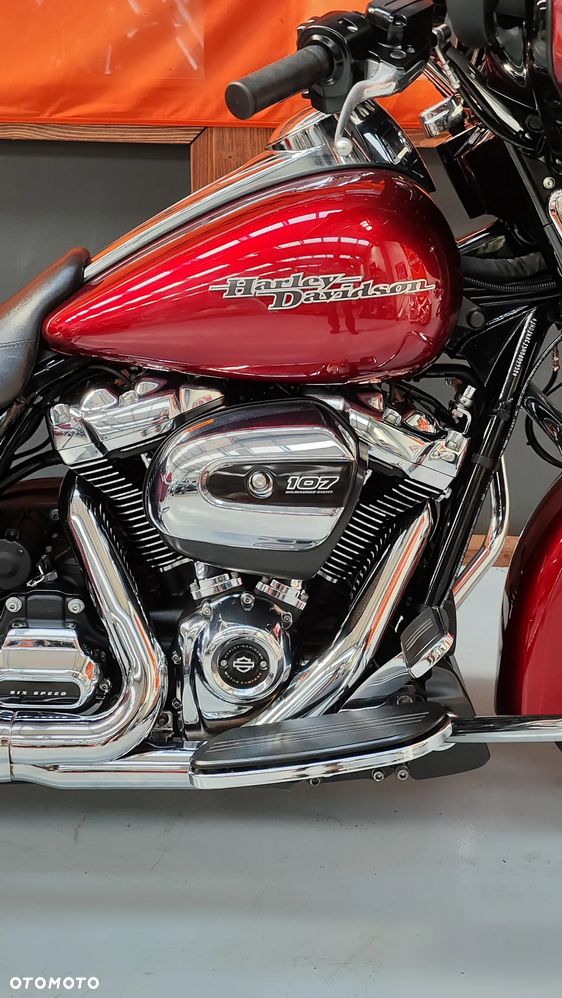 Harley-Davidson Touring Street Glide - 10