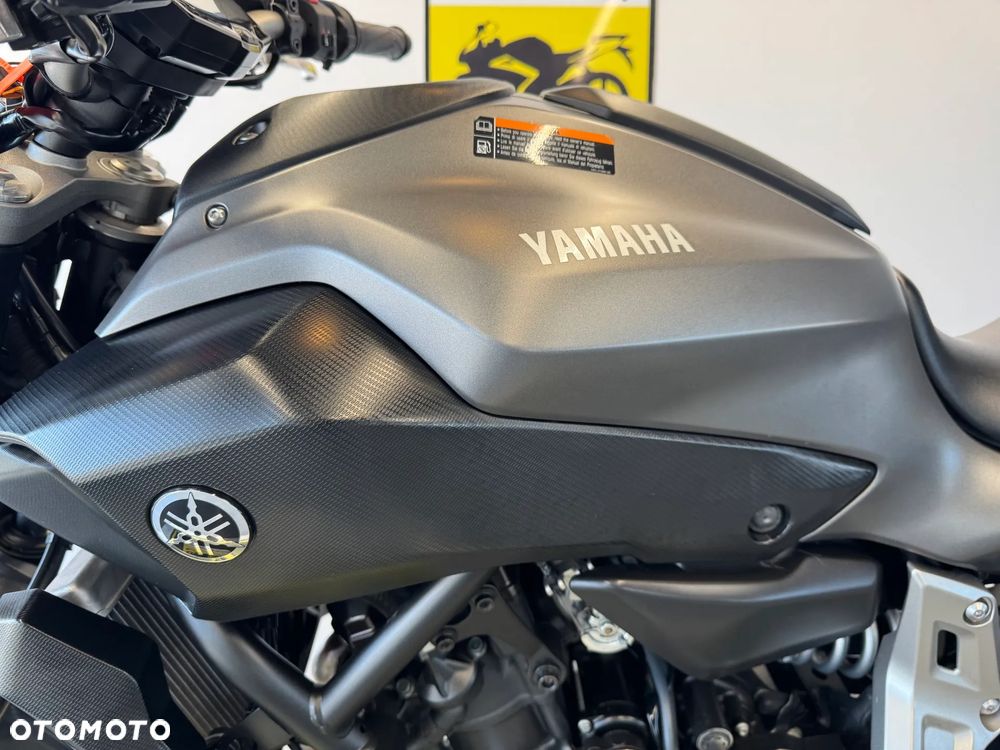 Yamaha MT - 21