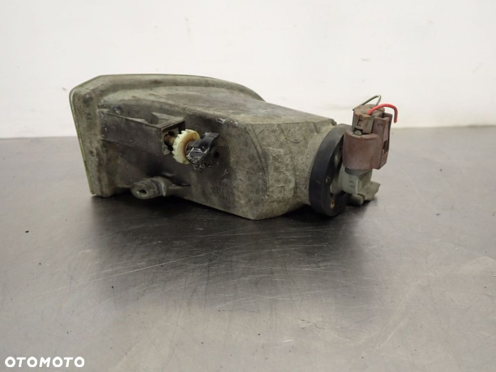 HALOGEN LEWY TOYOTA RAV4 II LIFT - 4