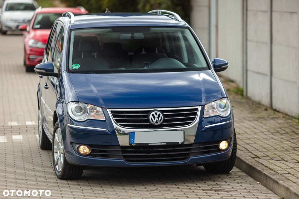 Volkswagen Touran 2.0 TDI DPF Highline - 8