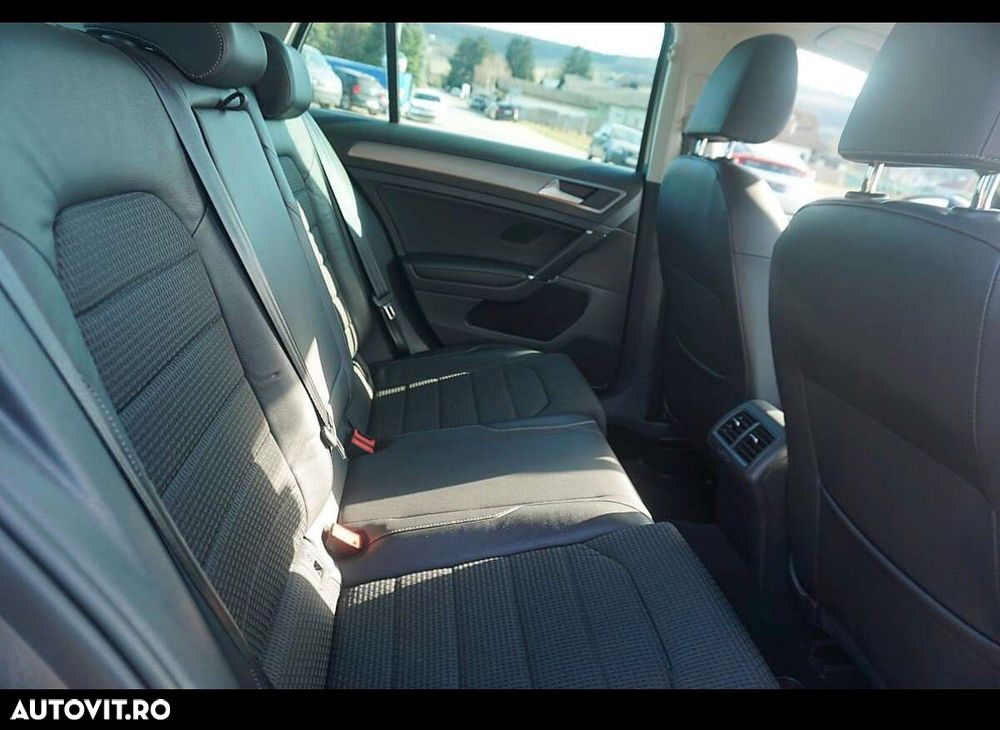 Volkswagen Golf 1.6 TDI DPF BlueMotion Technology MATCH - 10