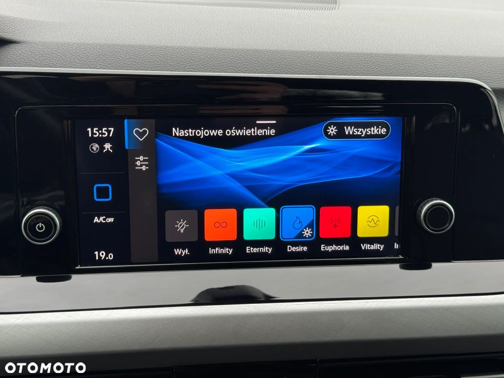 Volkswagen Golf - 18