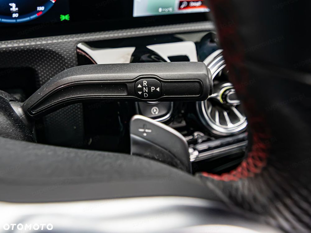 Mercedes-Benz CLA 250 4-Matic AMG Line 7G-DCT - 19
