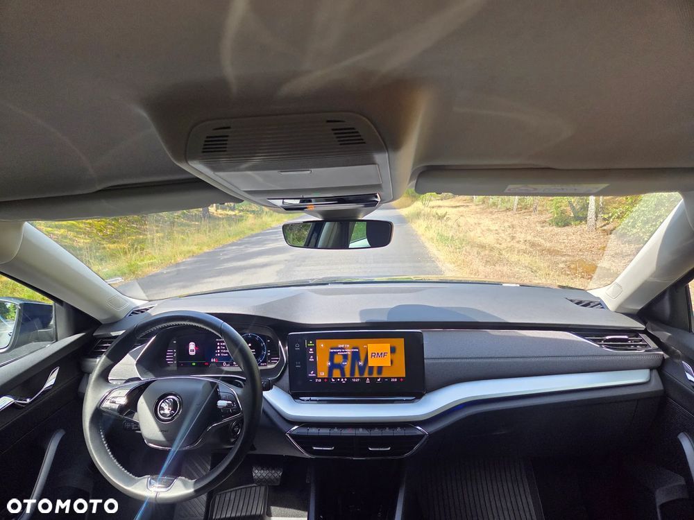 Skoda Octavia 2.0 TDI Style DSG - 9