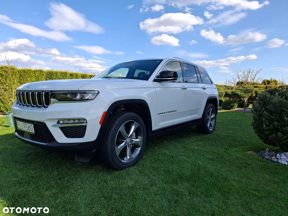 Jeep Grand Cherokee - 18