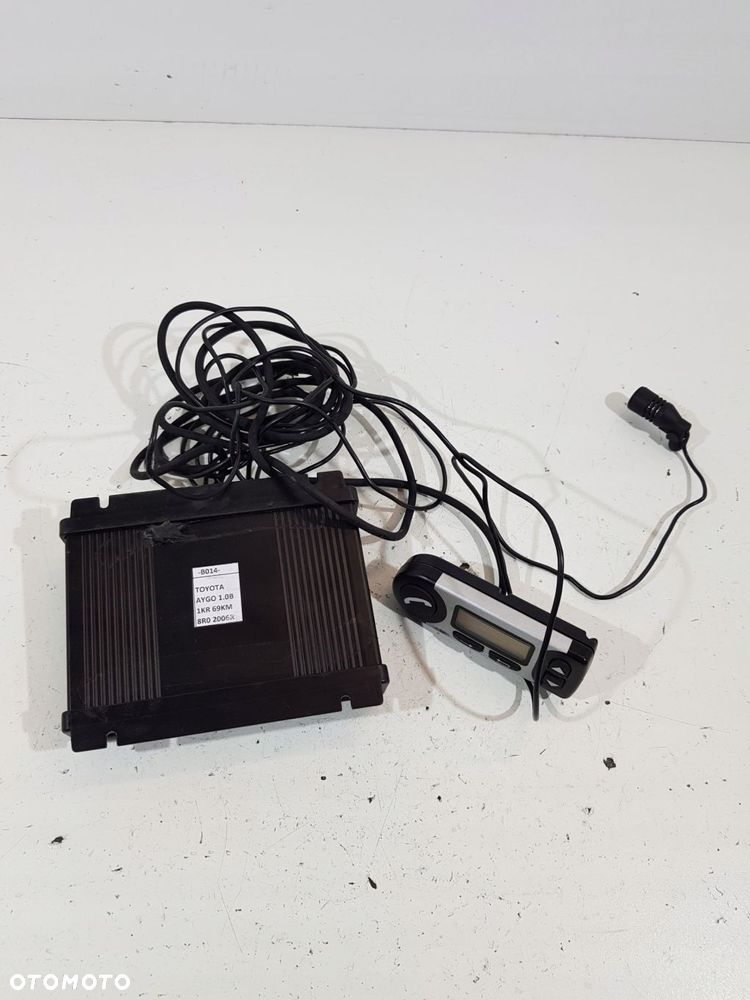 zestaw głośnomówiący toyota aygo i corolla eur - 1