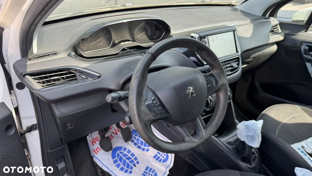 Peugeot 208 1.2 PureTech Access - 9
